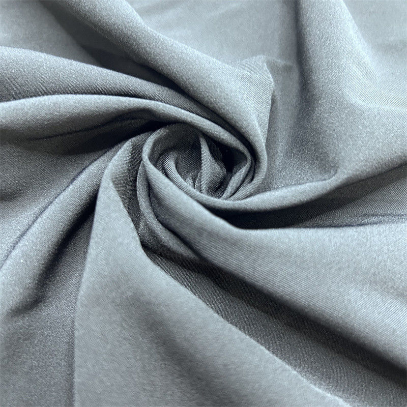 75D Переработанная полиэстерная спандексная ткань Мат 2/1 Twill Четырехсторонняя эластичная 75D+40D*75D+40D Поверхность Деликатная